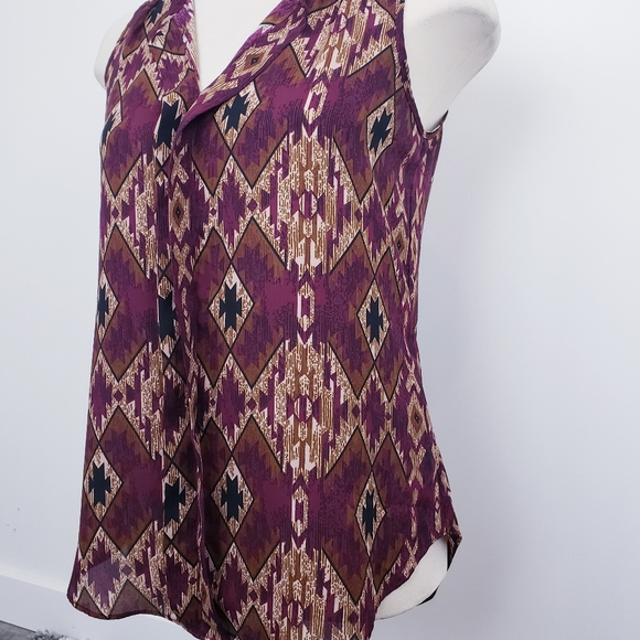 WAREHOUSE ONE | Ladies Aztec Sleeveless top - Picture 5 of 7
